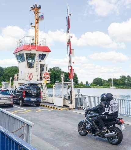 Fähre über den Nordostseekanal.