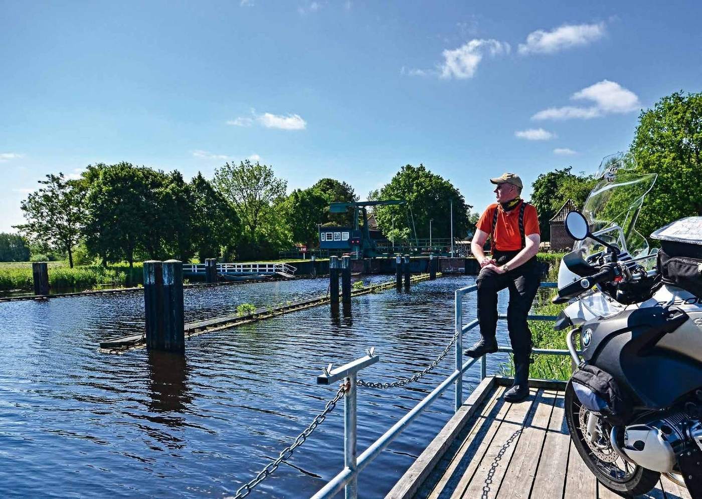 Frank Sachau mit seiner GS am Gieselaukanal.