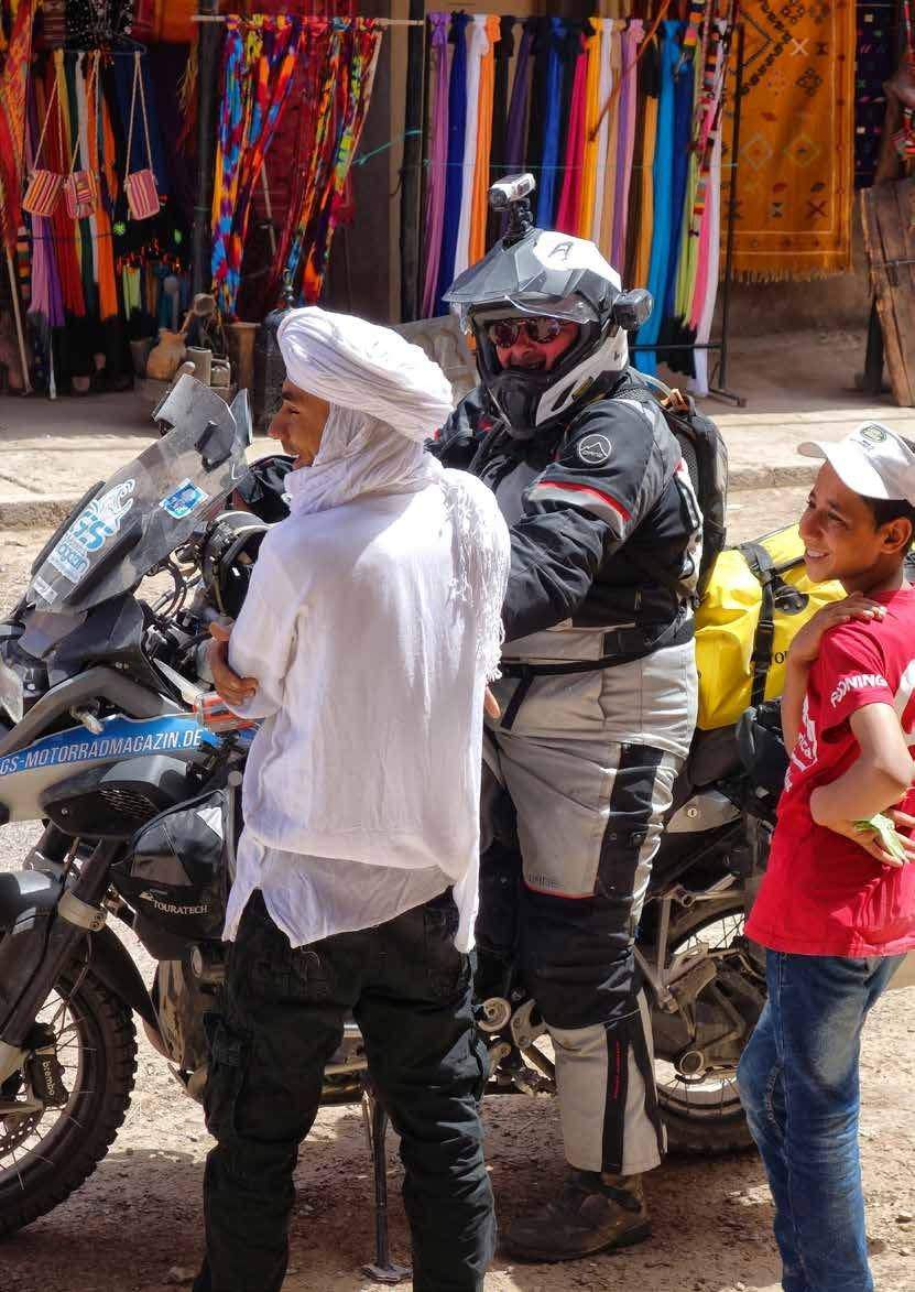 Die Menschen in Marokko sind freundlich und neugierig.
