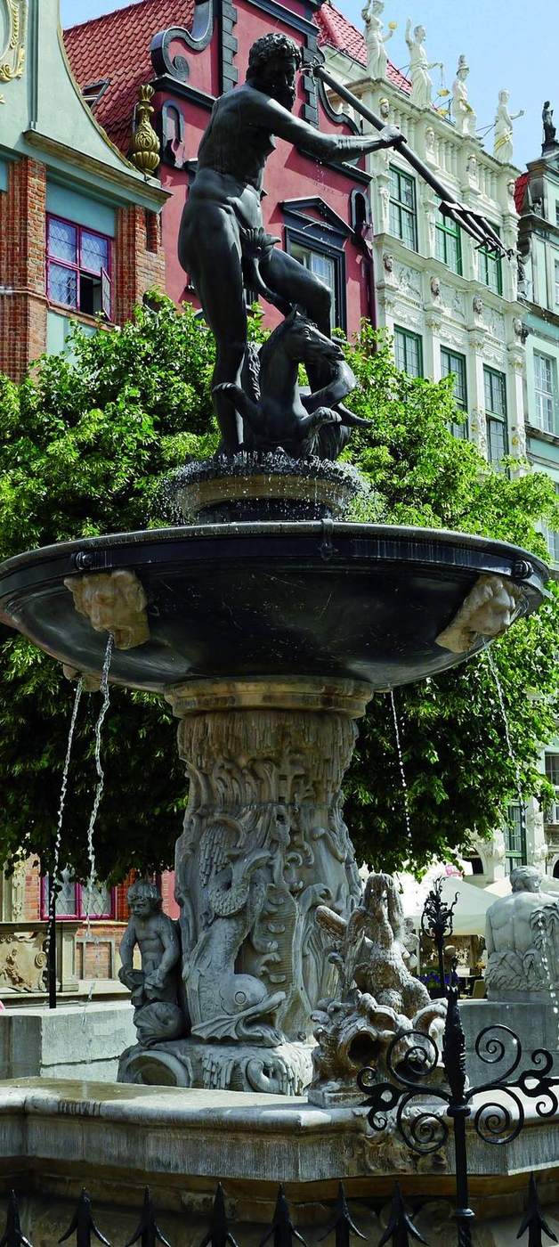 Der Neptunbrunnen vor dem Artushof in Danzig (Gdańsk) wurde von Abraham van den Blocke 1618 entworfen. Die Neptunfigur modellierten die Danziger Künstler Peter Husen und Johann Rogge, gegossen wurde sie in Augsburg von Hans Reichel. Die gesamte Brunnenanlage war erst 1633 fertiggestellt.