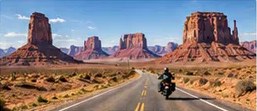Straße durch die Monument Valley